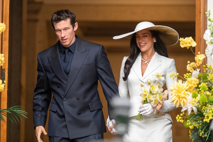 Callum Turner und Dua Lipa sagten am Wochenende in London Ja!