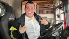 Johannes Tüchler im Feuerwehrauto