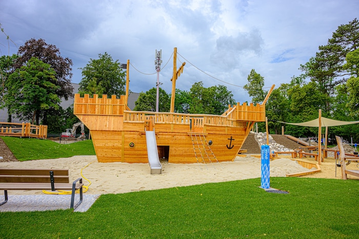 Das Piratenschiff zählt zu den Attraktionen des neuen Spielplatzes.