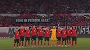 Das ÖFB-Team hielt eine Schweigeminute für den verstorbenen Alexander Manninger ab.