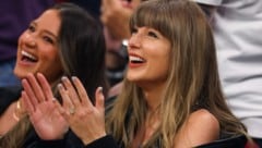 Taylor Swift stellt ihren Fans ihren neuesten Song vor, den sie für „Toy Story 5“ geschrieben ...
