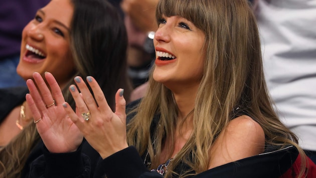 Taylor Swift stellt ihren Fans ihren neuesten Song vor, den sie für „Toy Story 5“ geschrieben ...