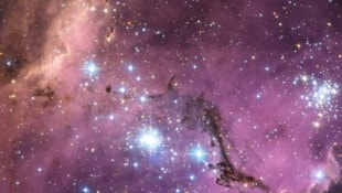 Faszination Weltall – bunte Bilder entpuppen sich als Galaxien – Millionen von Jahren von uns ...