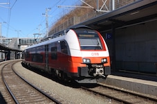Fernzüge in Richtung Innsbruck fahren früher ab. 