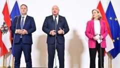 Nach einem „Spitzengespräch“ im Kanzleramt einigten sich Andreas Babler, Stocker und Beate ...