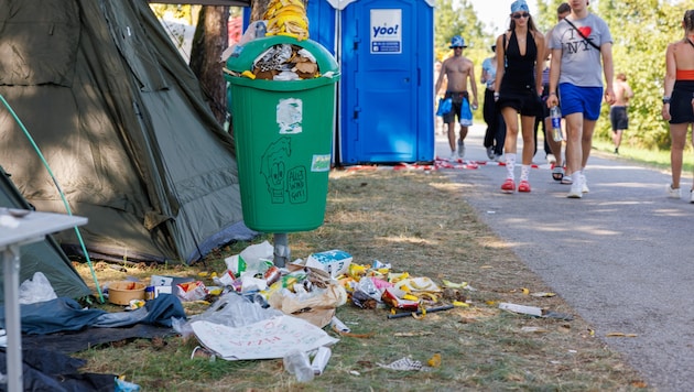The “trash deposit” charged at the festivals was unlawful.