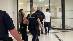 Die 23-jährige Ungarin und ihr Freund werden zu Gefängnisstrafen verurteilt.