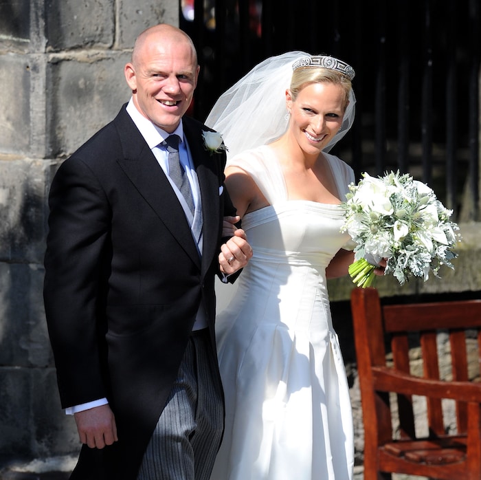 Peter Phillips Schwester Zara hat Mike Tindall and Zara Phillips in der Canongate Kirk in ...