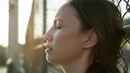 Veränderungen auf vielen Ebenen: Hormone, Emotionen und das persönliche Erleben geraten in ...