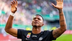 Jeyland Mitchell ist jetzt offiziell Sturm-Spieler.