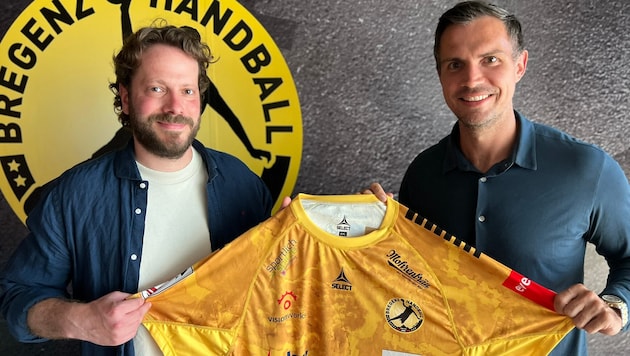 Neo-Coach Julian Rauch (l.) mit Bregenz-Sportvorstand Florian Wassel.