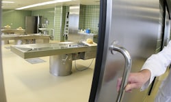 Die Gerichtsmedizin in Österreich: Einst internationale Spitze, heute mit massiven ...