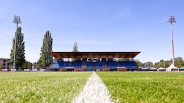 In der ImmoAgentur-Arena wartet man auf den Startschuss.