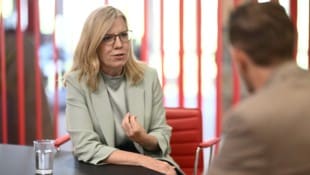 Leonore Gewessler über Preisbremsen, das Chaos im ORF und etwaige Pläne, die SPÖ zu überholen.
