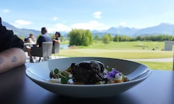 Die Gaumenkitzlerei in Rankweil gehört zu den absoluten Favoriten von Piefke und Fatso in ...