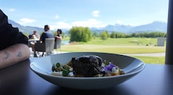 Die Gaumenkitzlerei in Rankweil gehört zu den absoluten Favoriten von Piefke und Fatso in ...