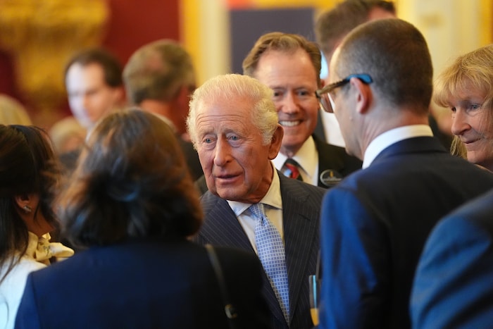 König Charles beim Empfan im St. James‘s Palast