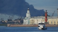 Vor dem glanzvollen Event waren dichte Rauchwolken über St. Petersburg zu sehen.