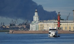 Zuletzt hatte die Ukraine Anfang Juni Tanks im Ölhafen von Sankt Petersburg in Brand geschossen, ...