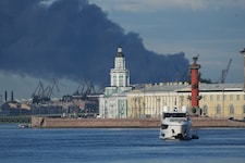 Zuletzt hatte die Ukraine Anfang Juni Tanks im Ölhafen von Sankt Petersburg in Brand geschossen, ...