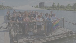 Was für ein Erlebnis: Mit dem Riesenfloß auf der Mur unterwegs