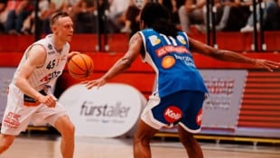 Vitaliy Zotov (li.) ist Dreh- und Angelpunkt im Spiel der Kapfenberg Bulls.