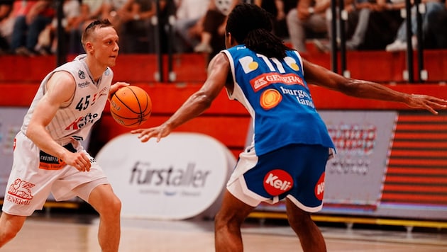 Vitaliy Zotov (li.) ist Dreh- und Angelpunkt im Spiel der Kapfenberg Bulls.