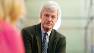 Prof. Matthias Beck ist nicht nur Theologe, sondern auch Mediziner, er kennt also beide Welten.
