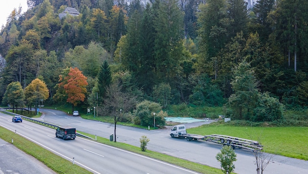 Die Loferer Straße ist nach einem Unfall gesperrt