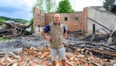 Klaus Holzweber auf seinem Hof – der Schaden beläuft sich auf über zwei Millionen Euro.