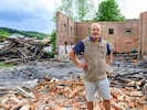 Klaus Holzweber auf seinem Hof – der Schaden beläuft sich auf über zwei Millionen Euro.