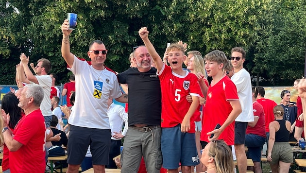 Wenn Österreich um 19 Uhr gegen Argentinien spielt, wird die Hochstimmung in so manchem ...