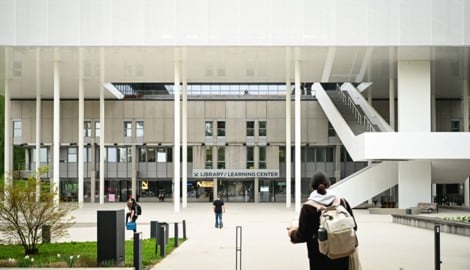 An der Johannes Kepler Uni Linz sollen ausländerfeindliche Texte gesungen worden sein.