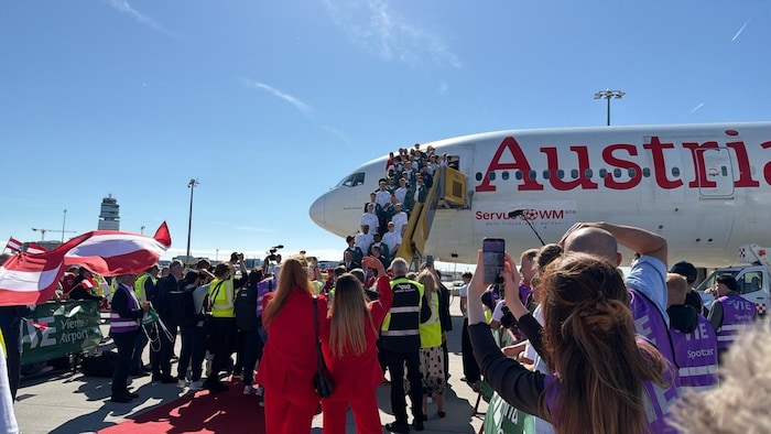 The final photo at the airport