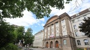 Hinter der Kulissen der Uni Innsbruck sorgte die Wahl des Rektors für Unmut.