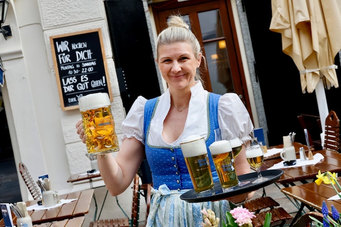 Die Anstoßzeiten vieler WM-Partien werden einen Besuch von Gastgärten etwas schwierig machen ...