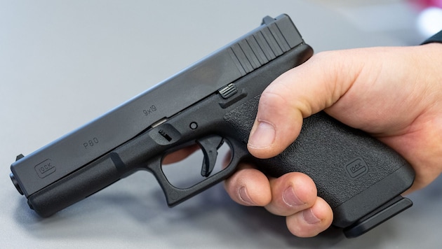 Die Waffe konnte noch nicht sichergestellt werden (Symbolfoto).