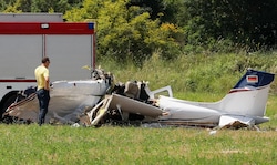 Bei dem Absturz sind der Pilot und drei Passagiere ums Leben gekommen.