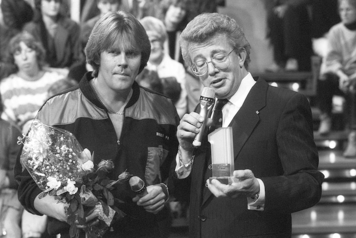 1984 mit Dieter Thomas Heck in der ZDF-Hitparade. Im selben Jahr erschien sein Evergreen „Hello ...
