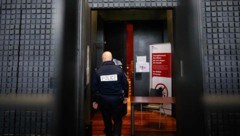 Mit dem Urteil entsprach das Gericht der Forderung der Staatsanwaltschaft, die in ihrem Plädoyer ...