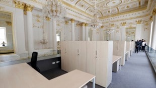 Vor neun Jahren zog das Parlament in die Redoutensäle als Ausweichquartier ein, vor drei Jahren ...