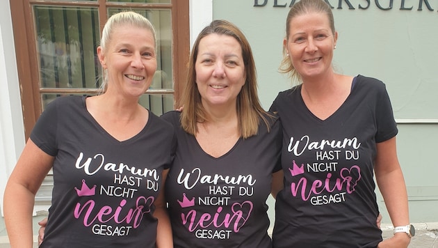 Babsi, Susi und Alex (v.l.n.r.) kommen extra aus Linz zum Konzert von Roland Kaiser.