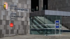 Die illegale Staatsbürgerschaft wurde im Linzer Landesdienstleistungszentrum ausgestellt, eine ...