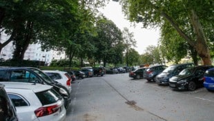Um den Innenstadtparkplatz an der Salzach gibt es seit vielen Jahren Diskussionen, ob dieser ...