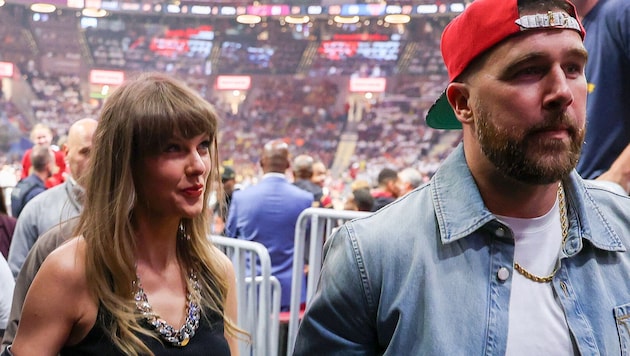 Popstar und Milliardärin Taylor Swift und NFL-Star Travis Kelce