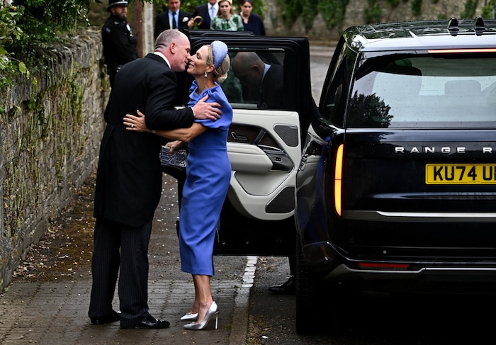 Zara Tindall (geb. Phillips) trifft an der All Saints‘ Church in Kemble ein, um die Hochzeit ...