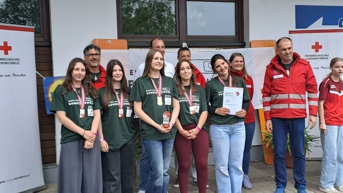 Amelie Musack, Melanie Sparber, Valentina Synek, Miriam Gschösser und Anisa Vorfaj (von links) ...