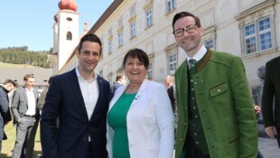 Lukas Schnitzer (links), Manuela Khom und Landesgeschäftführer Georg Preßler bei der ÖVP-Klausur ...