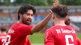 Erwartet von sich und seinem Team mehr: Seekirchens Volkert (li.).