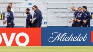 David Alaba (l.) blieb am Samstag im Fitnesszelt.
